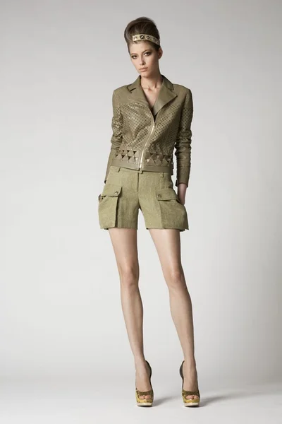 Look 10